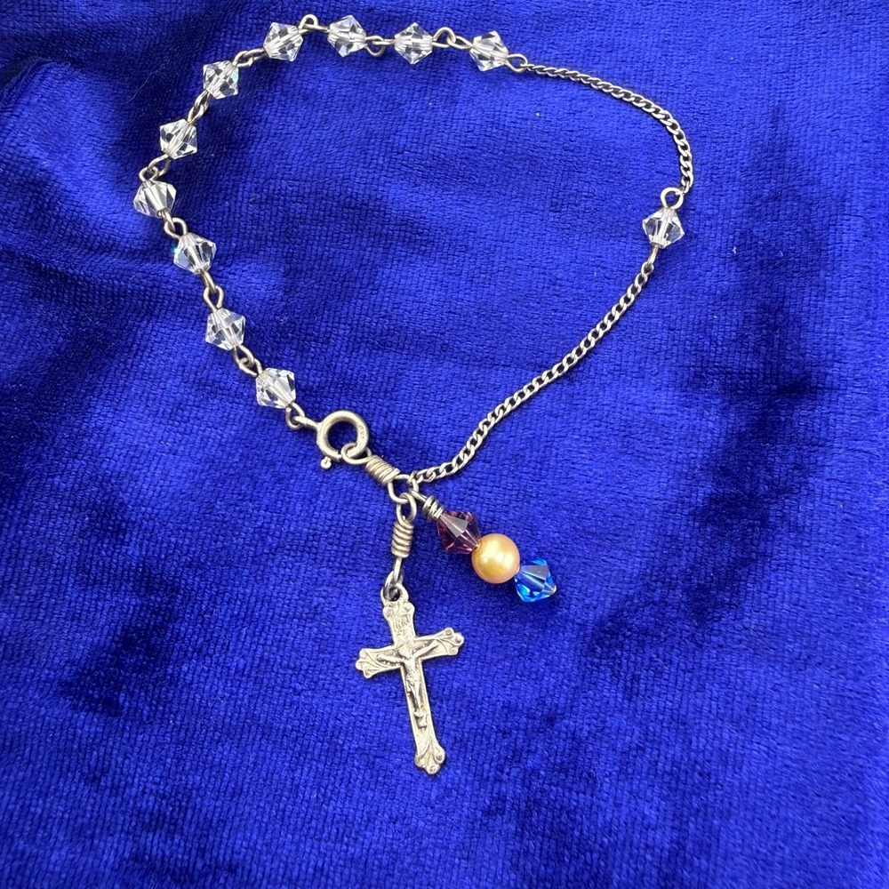 Vintage Chapel Rosary Bracelet Silver Rhinestone Beaded Crucifix 8.5in